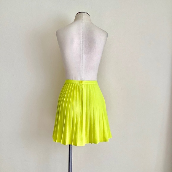 Pleated Tennis Skirt - Picture 5 of 7